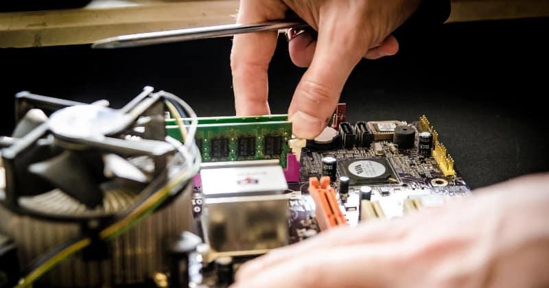 Hardware maintenance from Moorgate